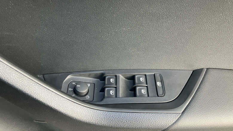 Skoda Karoq 1.5 TSI SE 5dr DSG Petrol Estate